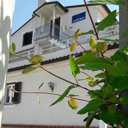 M&R Apartmani Rovinj Exterior photo
