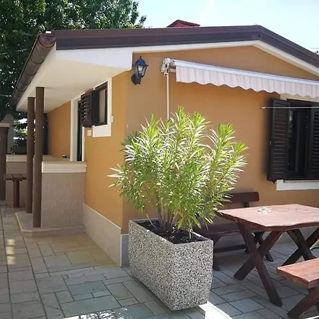 M&R Apartmani Rovinj Exterior photo