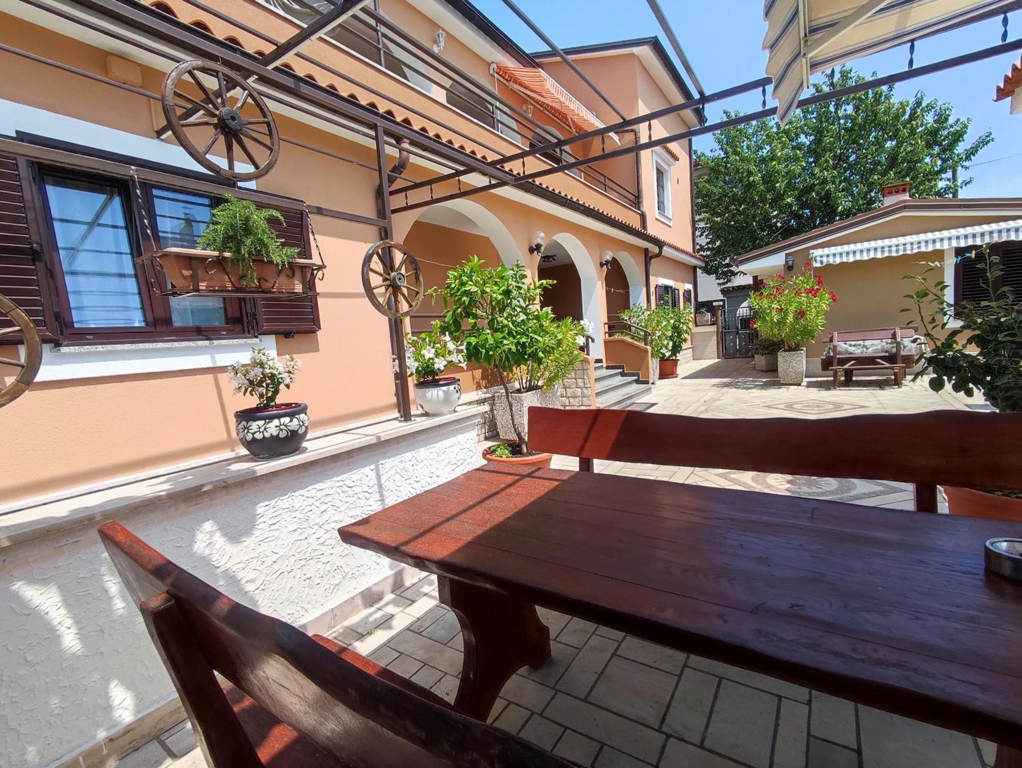 Apartma M&r